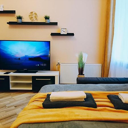 Riga Central Street Cozy Apartment Dış mekan fotoğraf