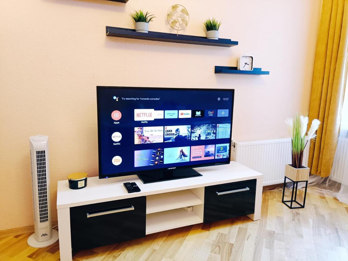 Riga Central Street Cozy Apartment Dış mekan fotoğraf